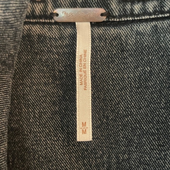 FREE PEOPLE Distressed mixed Grunge witch core sweatshirt black Jean Jacket SZ M - Picture 5 of 9